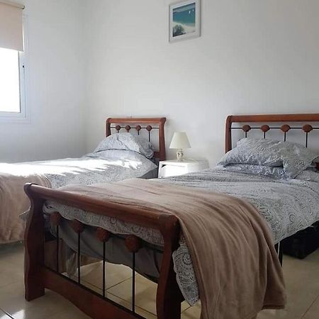 Armstrong Apartment Paralimni Exterior foto